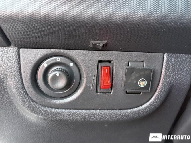 Dacia Logan 33 interauto-car