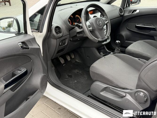 Opel Corsa 32 interauto-car