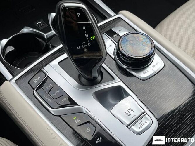 BMW 750 46 interauto-car