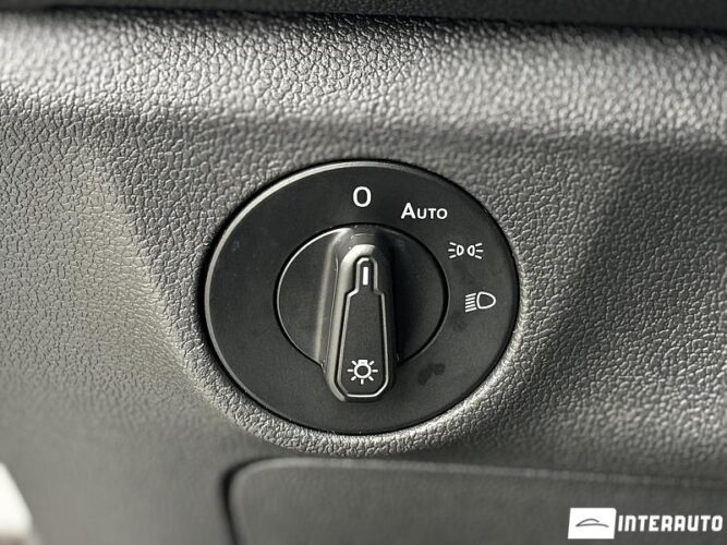 Volkswagen Jetta 40 interauto-car