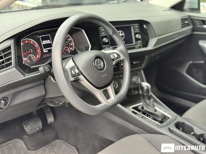 Volkswagen Jetta 39 interauto-car