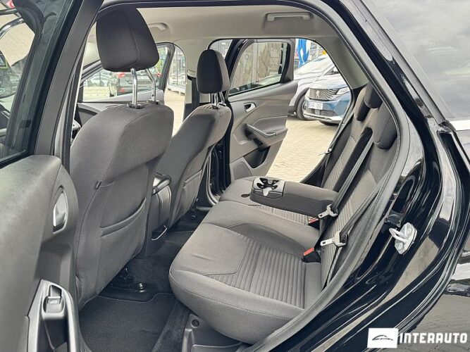 Ford Focus 43 interauto-car