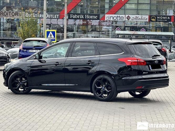 Ford Focus 34 interauto-car