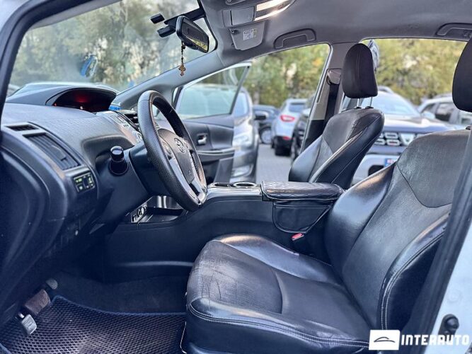 Toyota Prius Plus / V 33 interauto-car