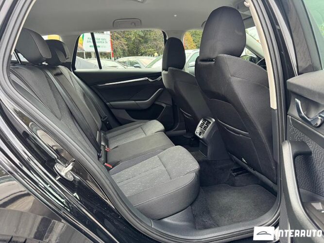 Skoda Octavia 40 interauto-car