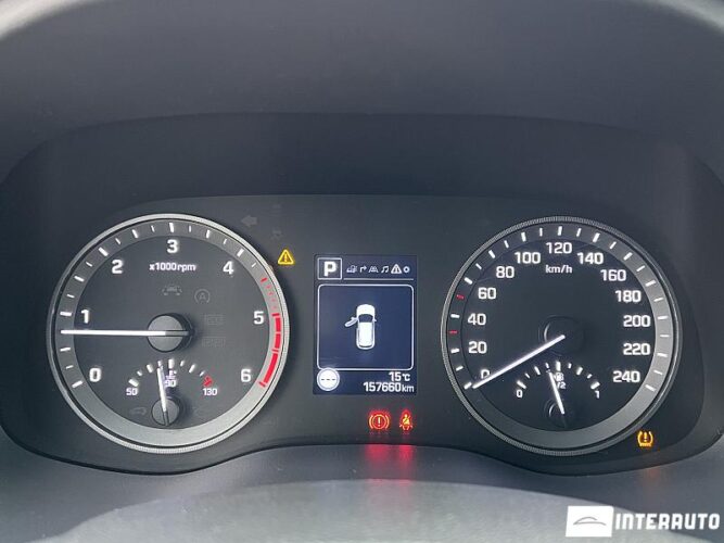 Hyundai Tucson 37 interauto-car