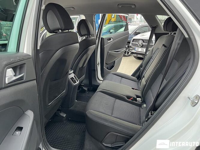 Hyundai Tucson 46 interauto-car