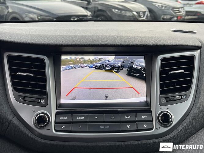 Hyundai Tucson 38 interauto-car