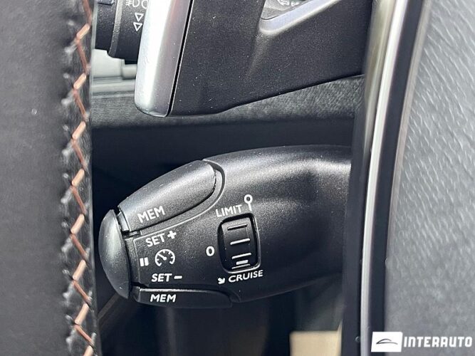 Peugeot 5008 40 interauto-car