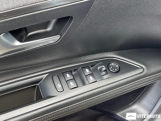 Peugeot 5008 47 interauto-car