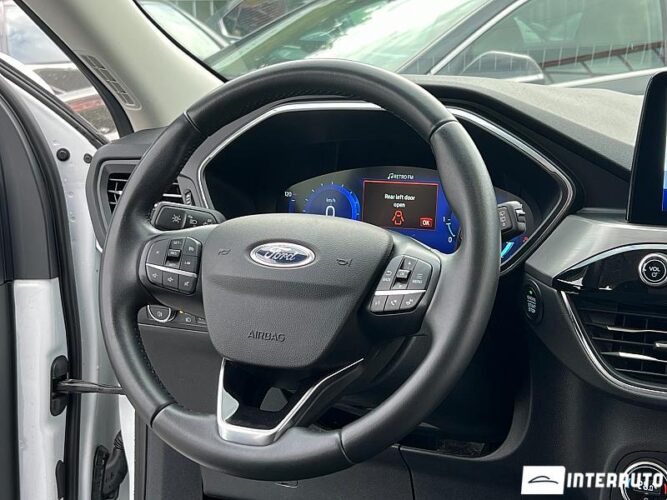 Ford Kuga 41 interauto-car