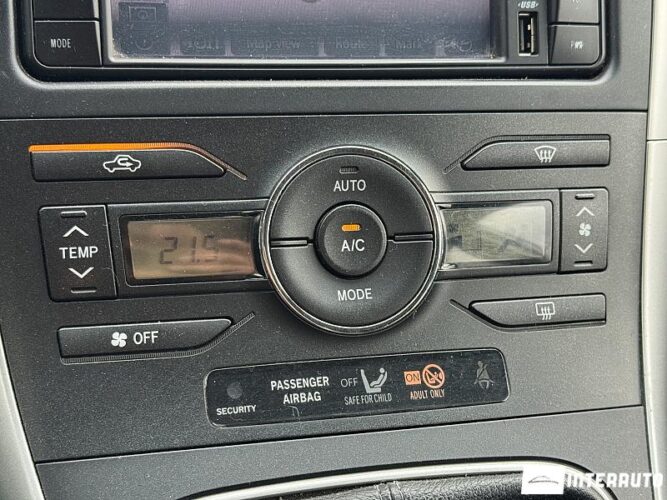 Toyota Auris 38 interauto-car