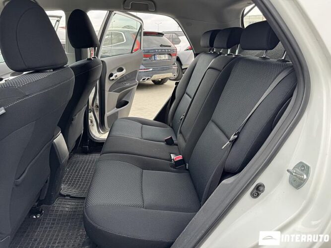 Toyota Auris 40 interauto-car