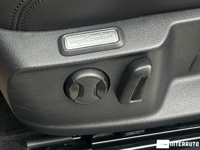 Volkswagen Passat GTE 52 interauto-car