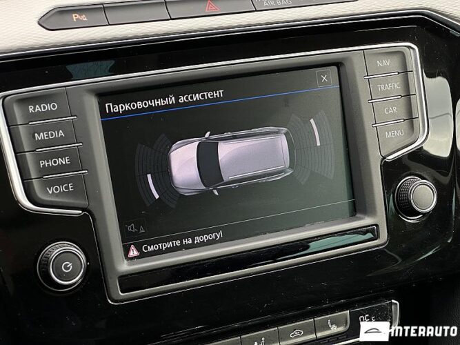 Volkswagen Passat GTE 42 interauto-car