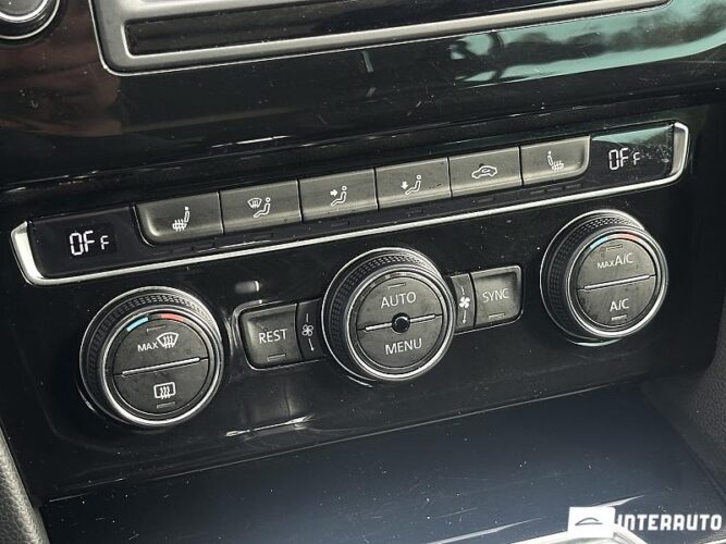 Volkswagen Passat GTE 43 interauto-car