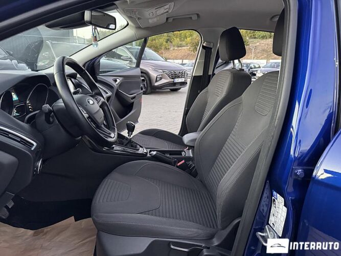 Ford Focus 36 interauto-car