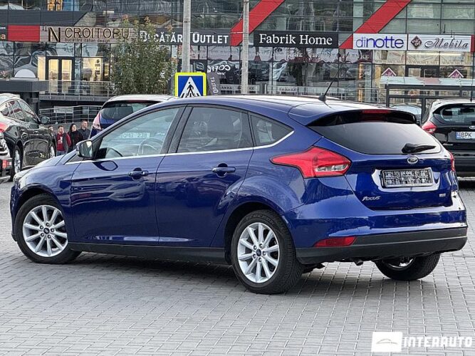 Ford Focus 35 interauto-car