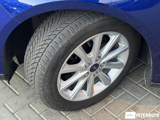 Ford Focus 48 interauto-car