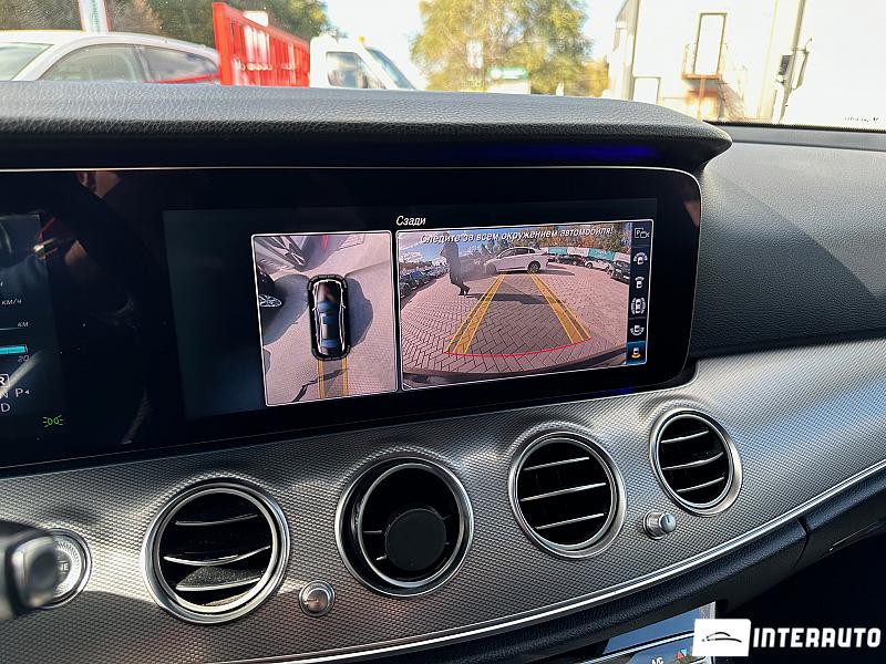 Mercedes E 220 20 automobil-interauto