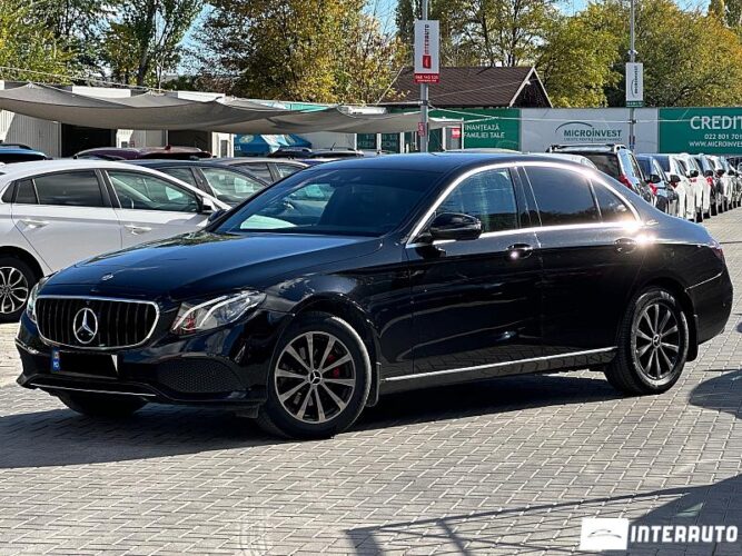 Mercedes E 220 32 interauto-car