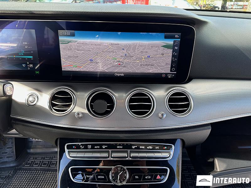 Mercedes E 220 21 automobil-interauto