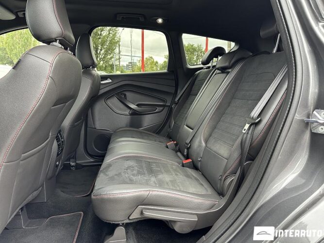 Ford Kuga 57 interauto-car