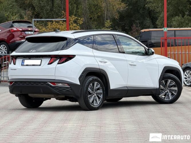 Hyundai Tucson 29 interauto-car
