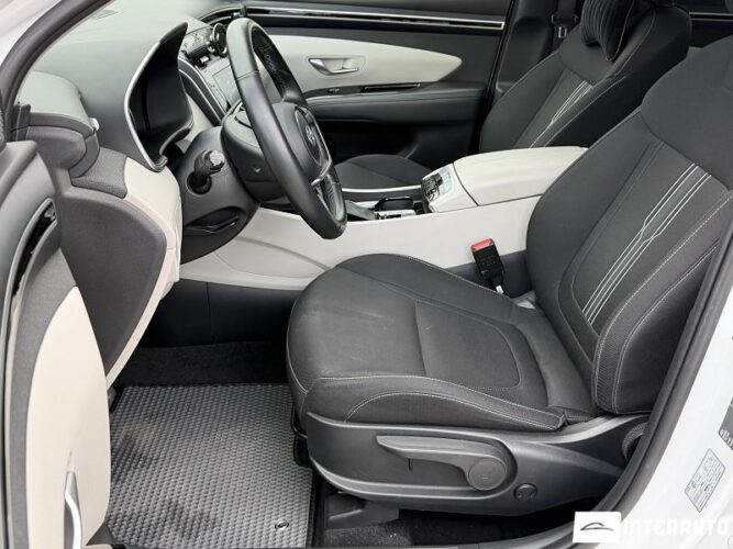 Hyundai Tucson 32 interauto-car