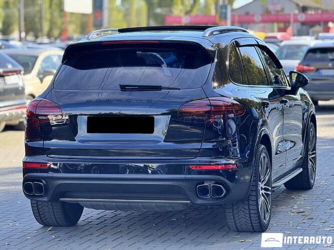 Porsche Cayenne Turbo 36 interauto-car