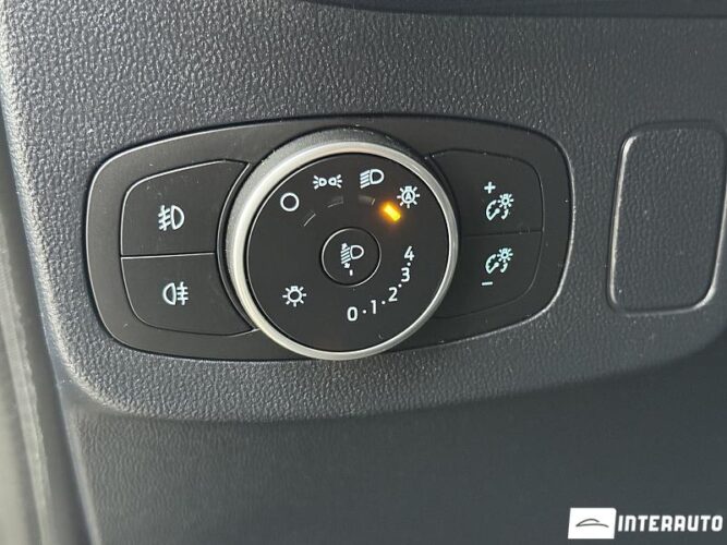 Ford Puma 43 interauto-car