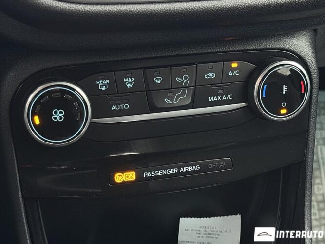 Ford Puma 40 interauto-car