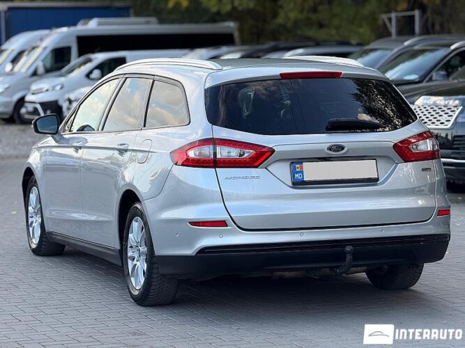 Ford Mondeo 30 interauto-car