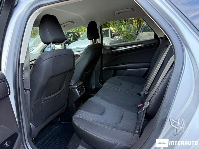 Ford Mondeo 42 interauto-car