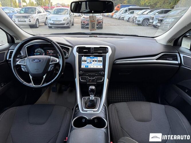 Ford Mondeo 34 interauto-car
