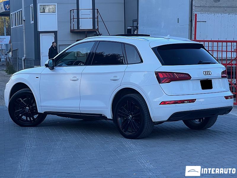 Audi Q5 12 automobil-interauto