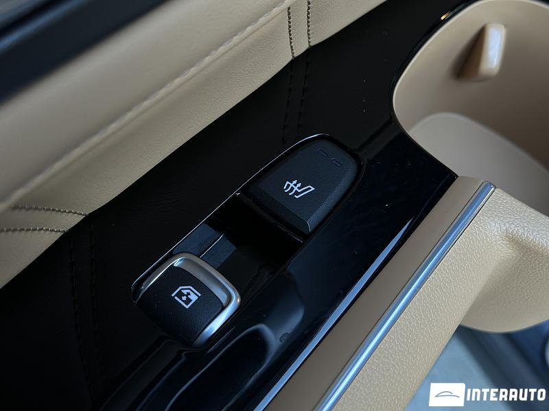 Kia Sorento 32 automobil-interauto