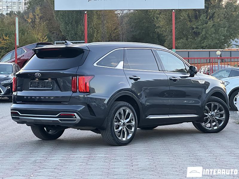 Kia Sorento 12 automobil-interauto