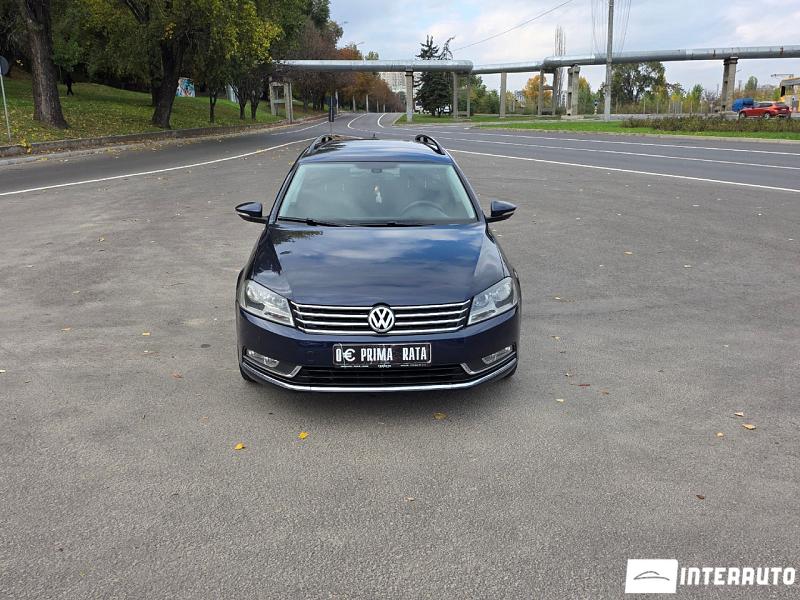 Volkswagen Passat 12 automobil-interauto