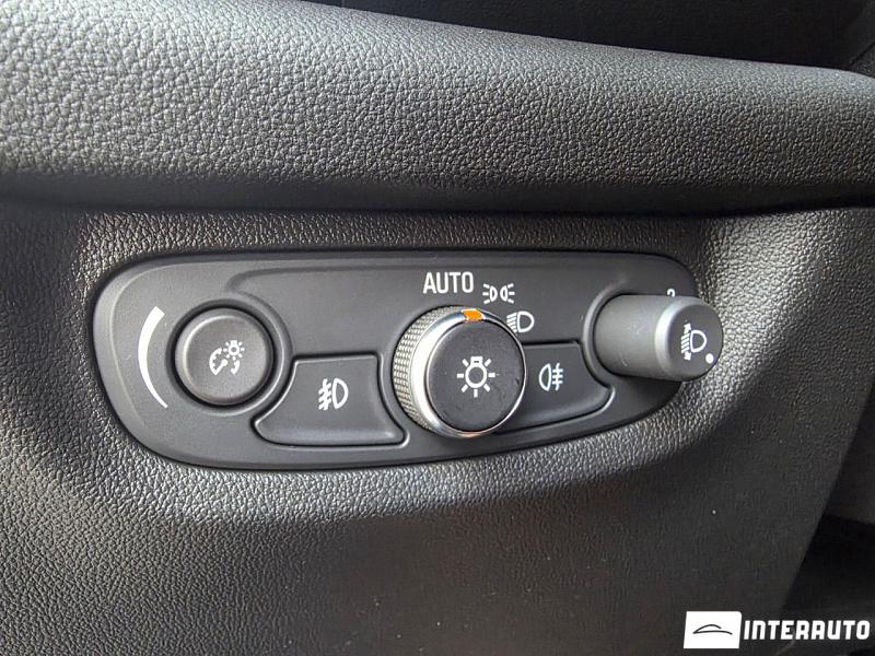 Opel Insignia 25 automobil-interauto