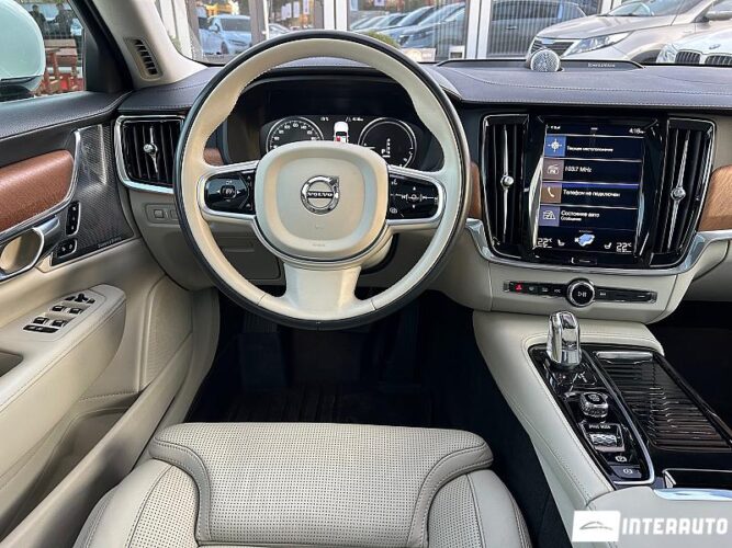 Volvo S 90 44 interauto-car