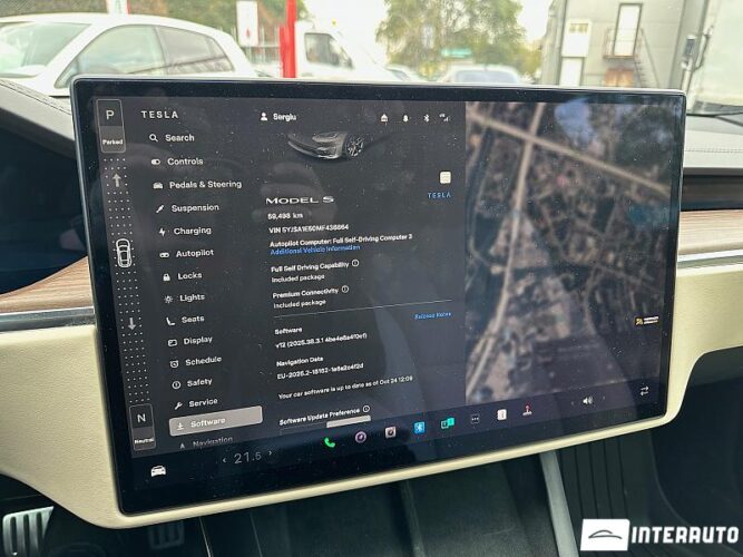 Tesla Model S 43 interauto-car