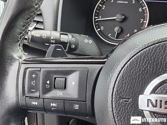 Nissan Qashqai 46 interauto-car