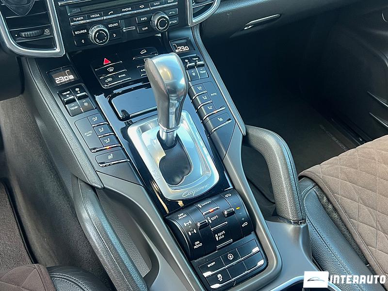 Porsche Cayenne 23 automobil-interauto
