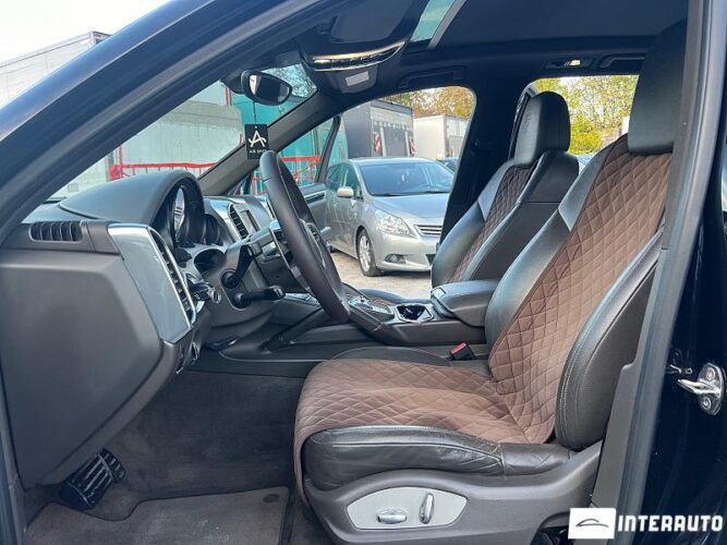 Porsche Cayenne 28 interauto-car