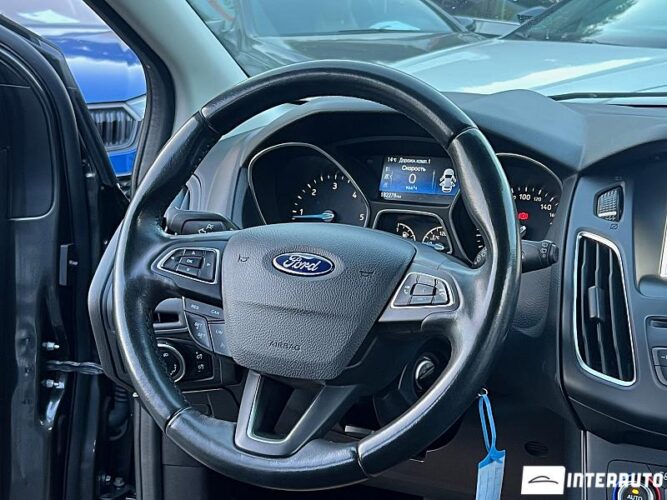 Ford Focus 36 interauto-car