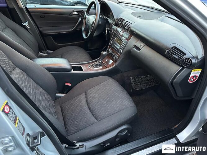 Mercedes C 180 37 interauto-car