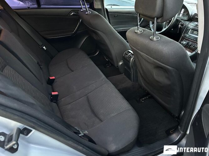 Mercedes C 180 39 interauto-car