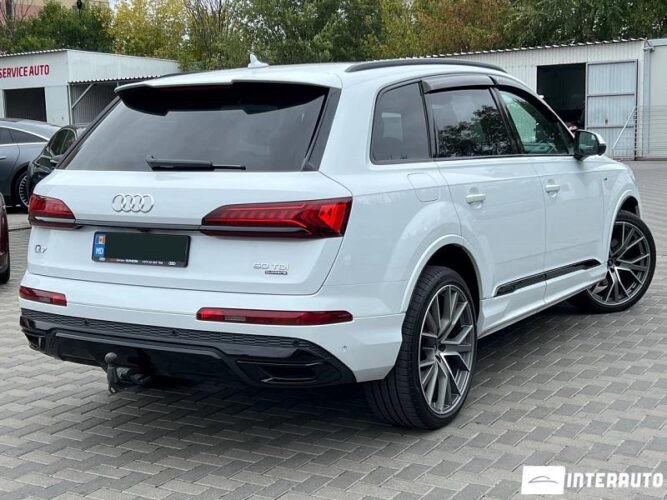 Audi Q7 39 interauto-car