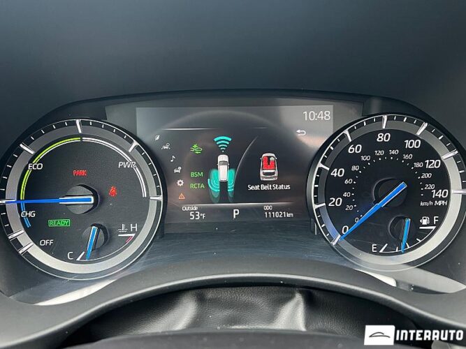 Toyota Highlander 44 interauto-car